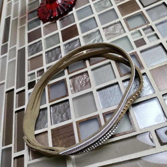 Vintage Blingy choker - Picture 6 of 6